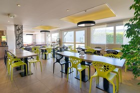 Hotel Kyriad Lyon Est - Saint Bonnet De Mure