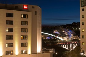 Hôtel ibis Lyon Gerland Musée des Confluences