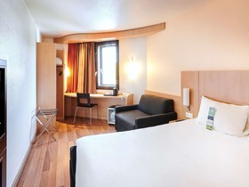 Hôtel ibis Lyon Gerland Musée des Confluences