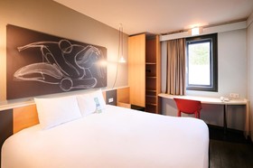 Hôtel ibis Lyon Gerland Musée des Confluences