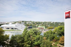 Hôtel ibis Lyon Gerland Musée des Confluences