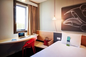 Hôtel ibis Lyon Gerland Musée des Confluences