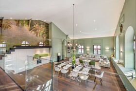 Les Suites de L'Ile Barbe