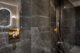 Les Suites de L'Ile Barbe