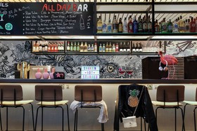 Moxy Lyon Airport