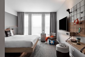 Moxy Lyon Airport
