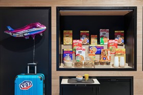 Moxy Lyon Airport