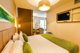 Q7 Lodge