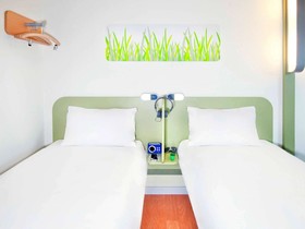 ibis budget Lyon Saint-Genis-Laval