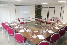 Kyriad Lyon Sud - Saint-Genis Laval
