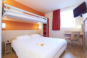 B&B HOTEL Lyon Aéroport Saint-Quentin-Fallavier