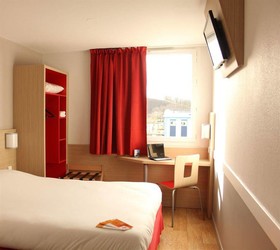 B&B HOTEL Lyon Aéroport Saint-Quentin-Fallavier