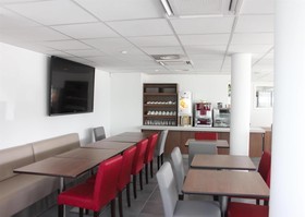 B&B HOTEL Lyon Aéroport Saint-Quentin-Fallavier