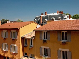 Hotel Azalees