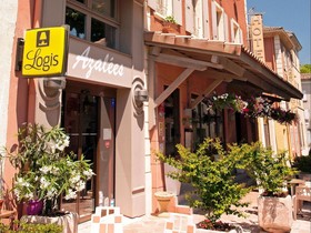 Hotel Azalees