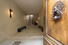 Hôtel De La Villeon