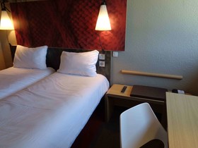 Hôtel ibis Valence Sud