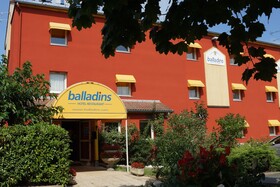 Hotel initial Lyon / Villefranche-Sur-Saone  by balladins