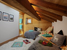 Chalet Pajules-OVO Network