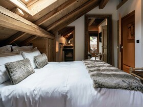 Chalet Artedaz  OVO Network