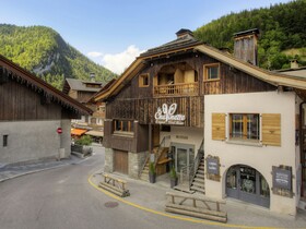 Chalet Artedaz  OVO Network