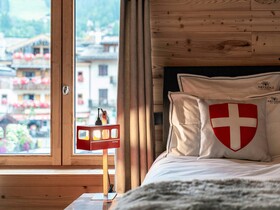 Chalet Artedaz  OVO Network