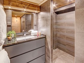 Chalet Charmar OVO Network
