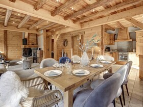 Chalet Hollygotty - OVO Network