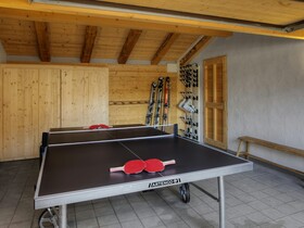 Chalet Hollygotty - OVO Network