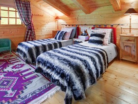 Chalet Palmer - OVO Network