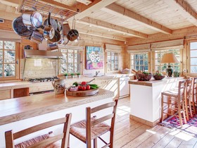 Chalet Palmer - OVO Network
