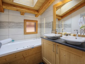 Chalet Tilumi - OVO Network