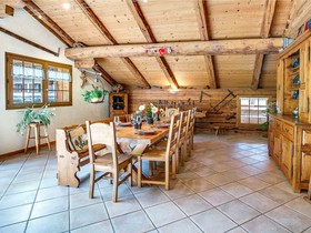 La Ferme A Juju - OVO Network