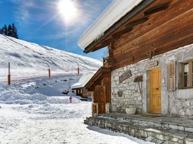 La Ferme A Juju - OVO Network