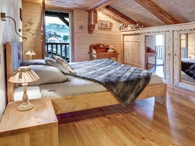 La Ferme A Juju - OVO Network