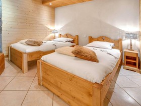 La Ferme A Juju - OVO Network