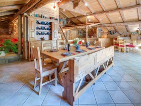 La Ferme A Juju - OVO Network