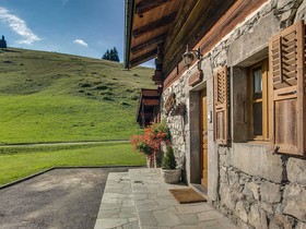 La Ferme A Juju - OVO Network