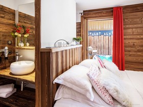 Chalet Alti-Ovo Network