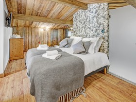 Chalet Alyssum-Ovo Network