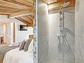 Chalet Alyssum-Ovo Network