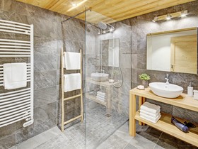 Chalet Alyssum-Ovo Network