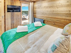 Chalet Alyssum-Ovo Network