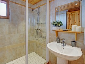 Chalet Des Momes-OVO Network