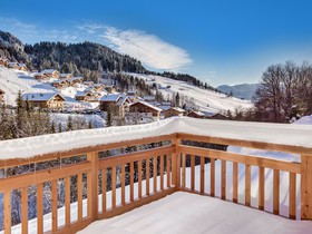 Chalet Macaron-Ovo Network