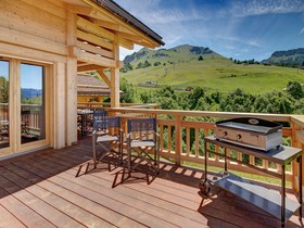 Chalet Macaron-Ovo Network