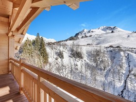 Chalet Meringue - OVO Network