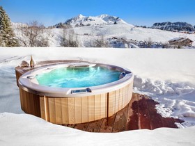 Chalet Meringue - OVO Network