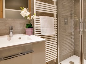 Chalet Sicoria-Ovo Network
