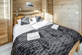 Chalet Sicoria-Ovo Network